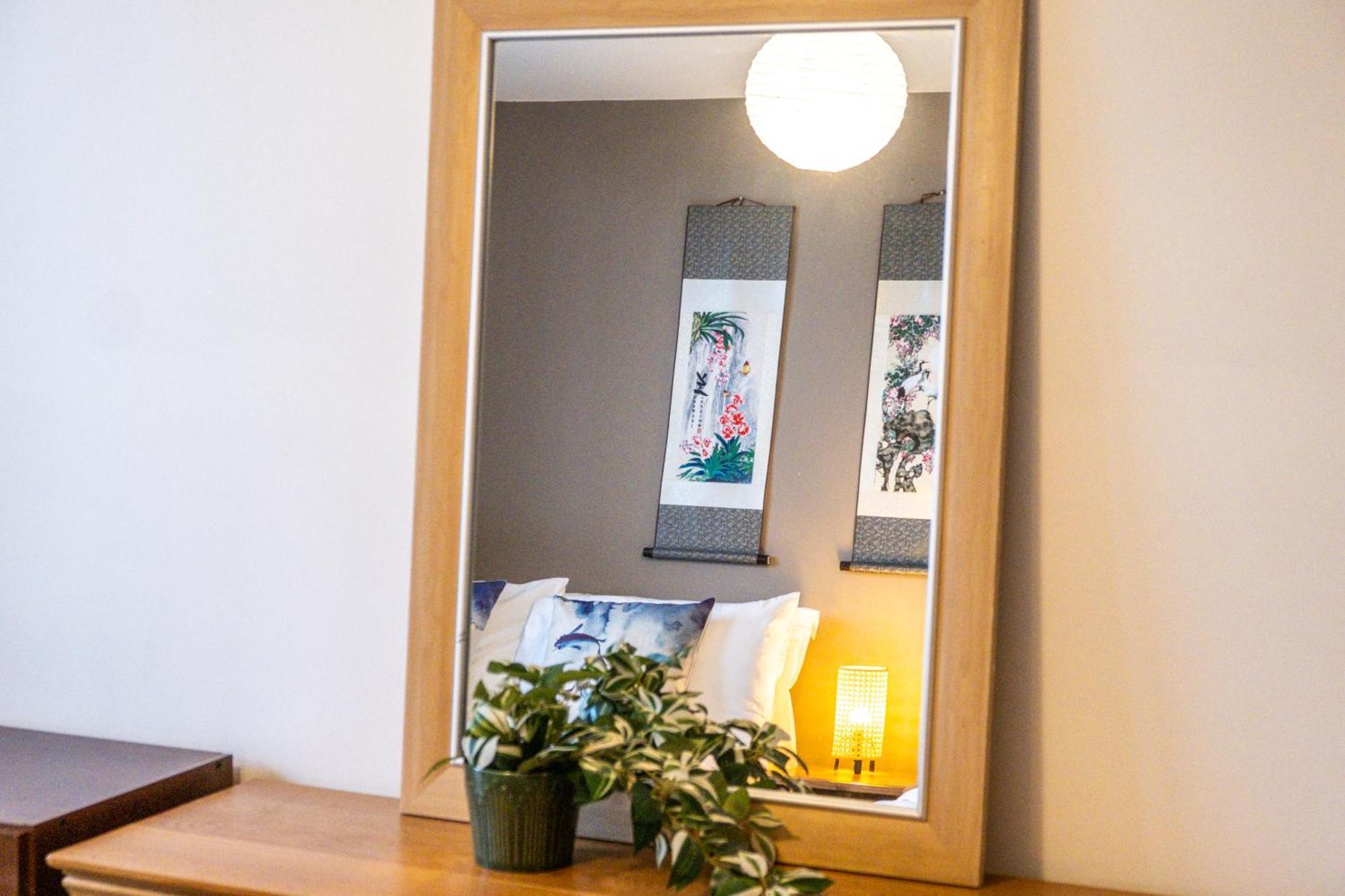 Apartment The Asian 28 Nights With Netflix And View